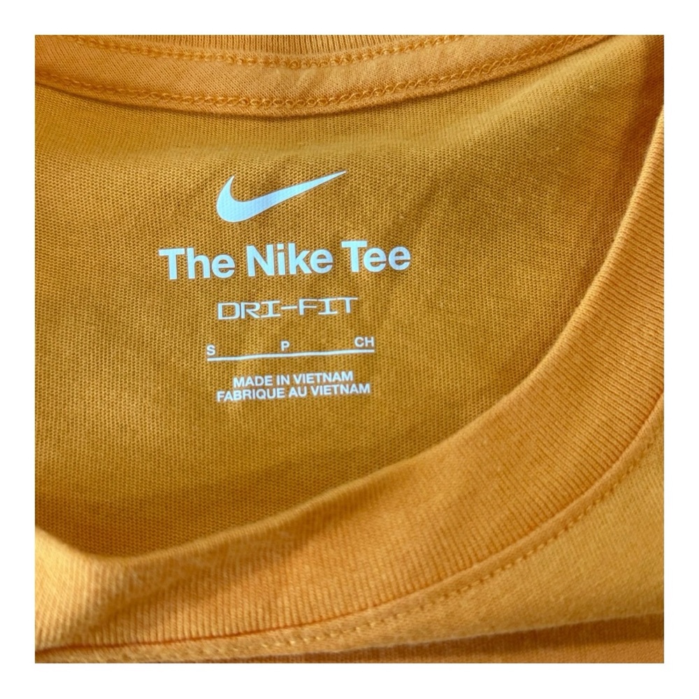 Nike Orange DriFit Tshirt Size Small - Picture 4 of 5